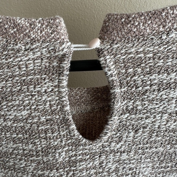 Anthropologie Eri + Ali Balloon Sleeve Top - Picture 4 of 4